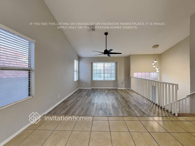 Foto del edificio - 1208 W Sand Hills Ct