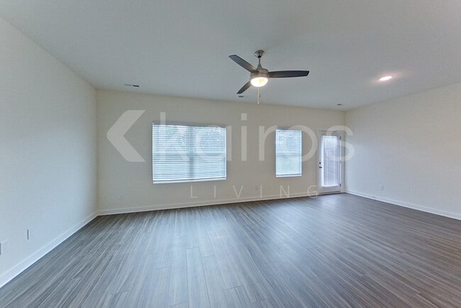 Building Photo - 6104 Taramore Ln NW