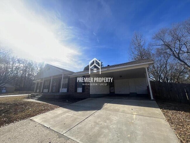 Foto del edificio - 3999 Hanna - Available Now!