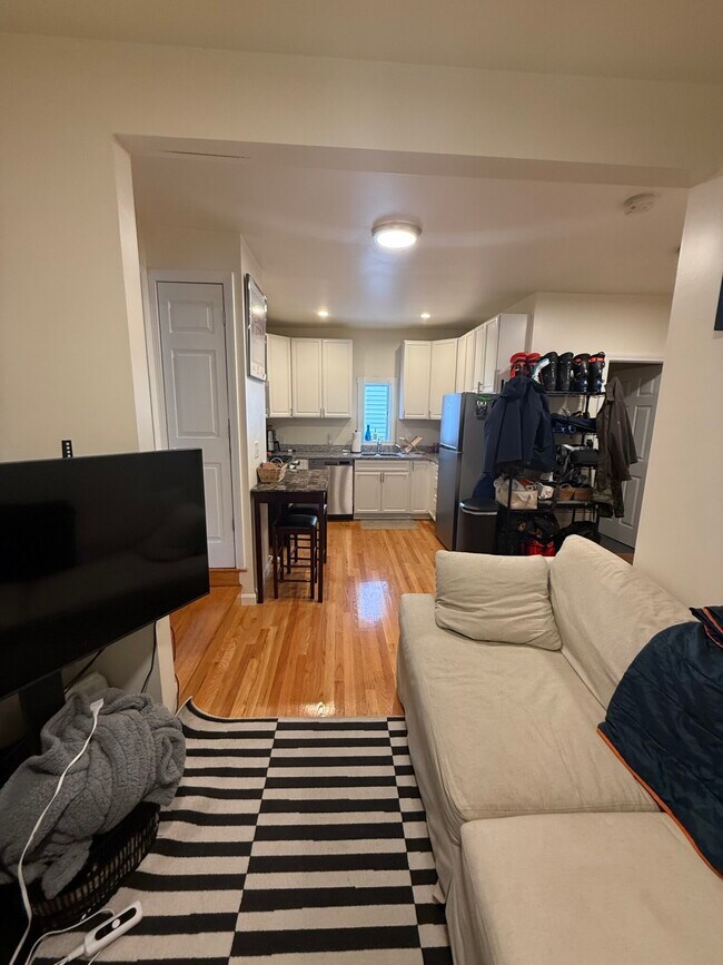 Foto del edificio - 518 E 3rd St