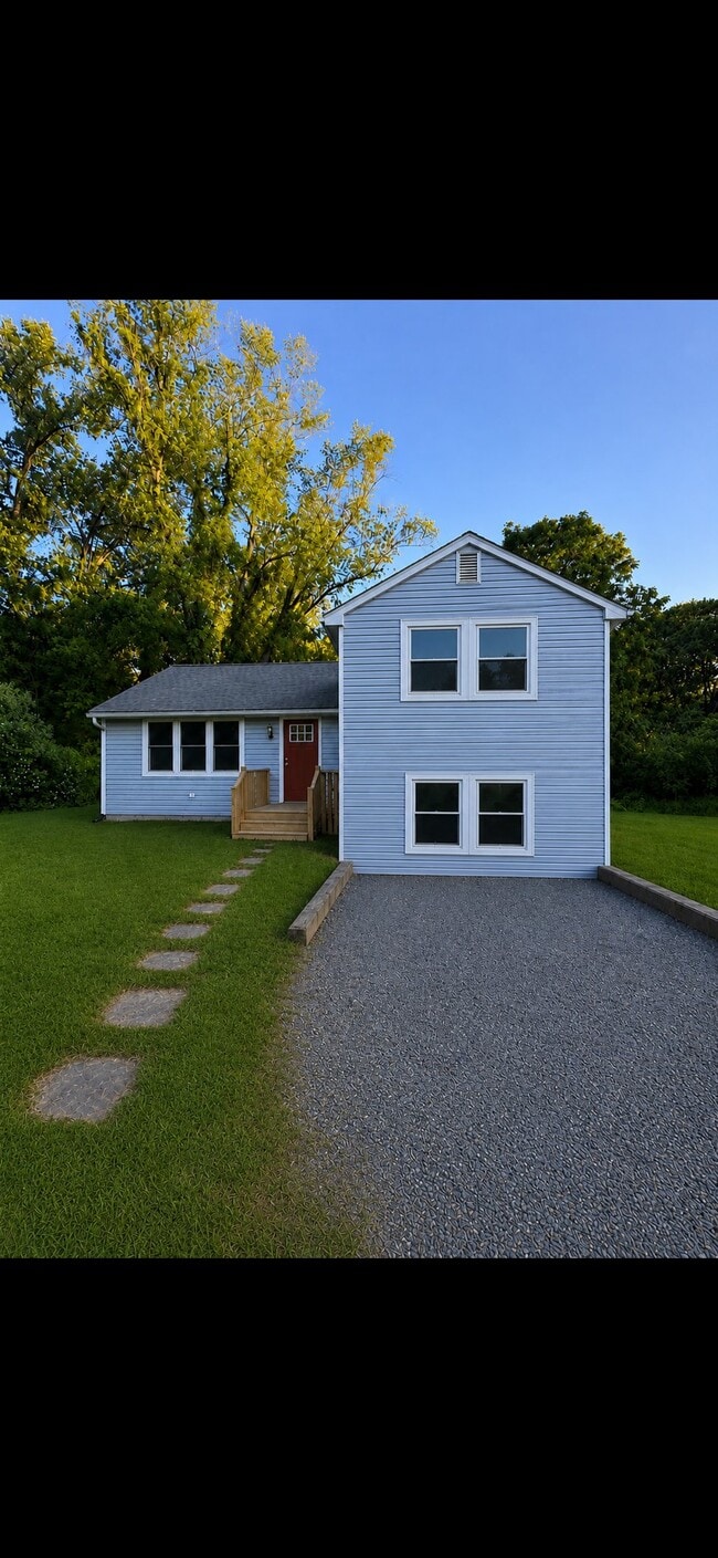 Building Photo - 55 Park Ln E