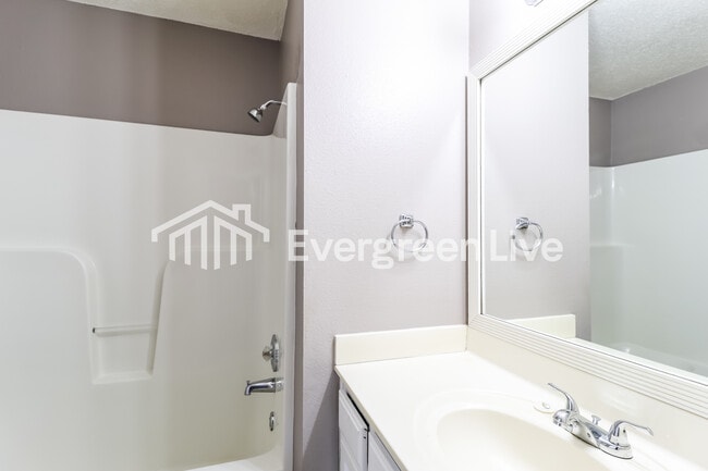 Foto del edificio - 1953 S 11th Pl