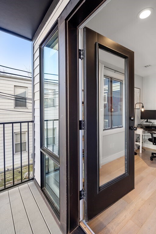 Foto del edificio - 148 W 9th St
