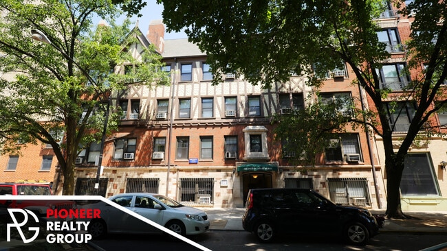 Building Photo - 556 W Arlington Pl