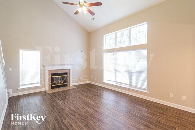Building Photo - 203 Curico Ln