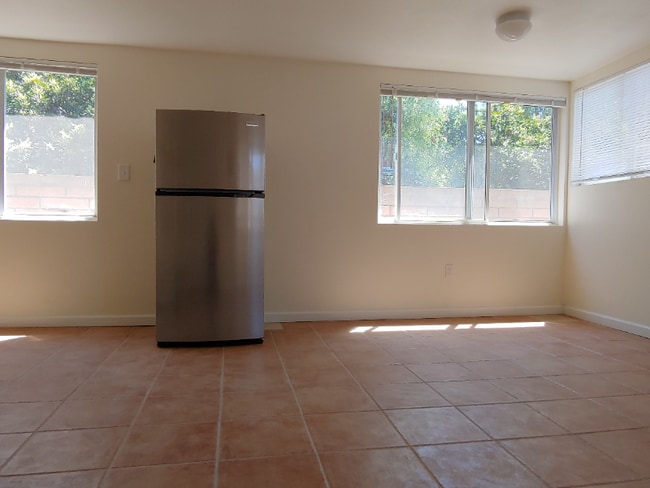 Foto del edificio - 5345 Northridge Ave