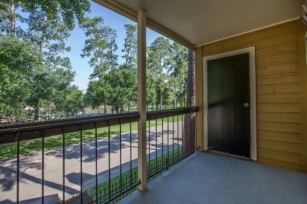 Building Photo - Riverwalk Apartment Homes