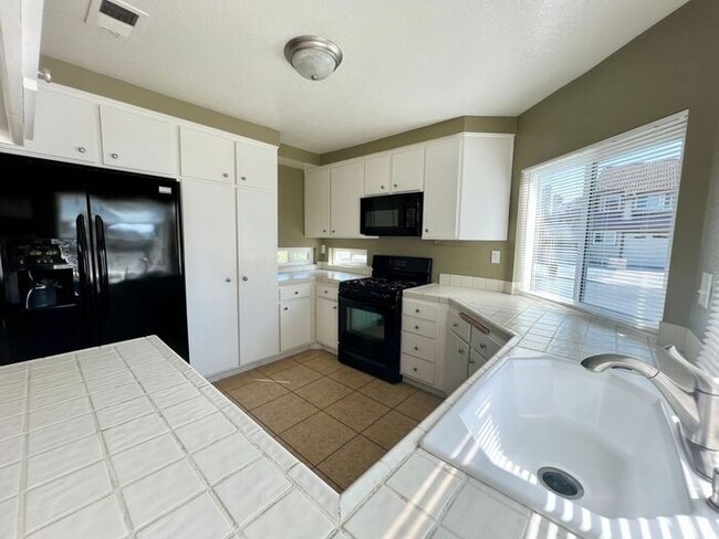 Building Photo - 3 Bed, 3 Bed House In The Willams Ranch Co...
