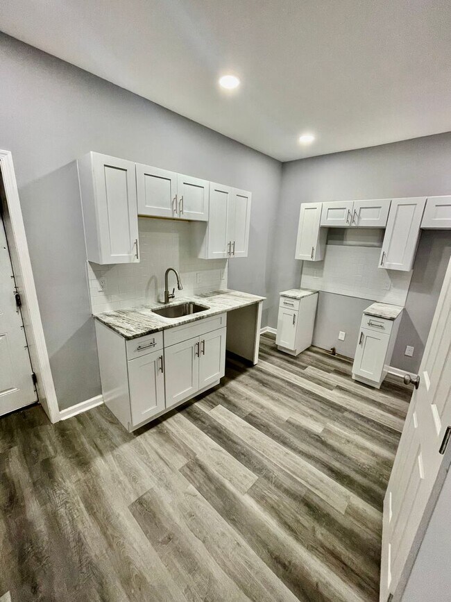 Building Photo - Anika Homes 3 Bedroom
