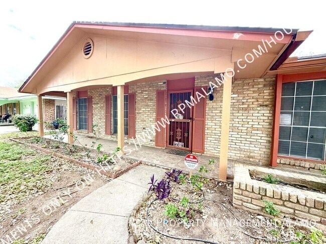 Foto del edificio - 4922 Lambeth Dr