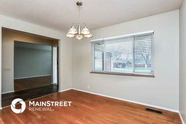 Foto del edificio - 5 Whitney Cir