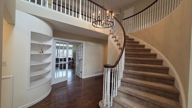 Building Photo - 7 bedroom 5 Bath Home In Desirable Boulder Location - Partially Furnished - 6 Month Lease Only