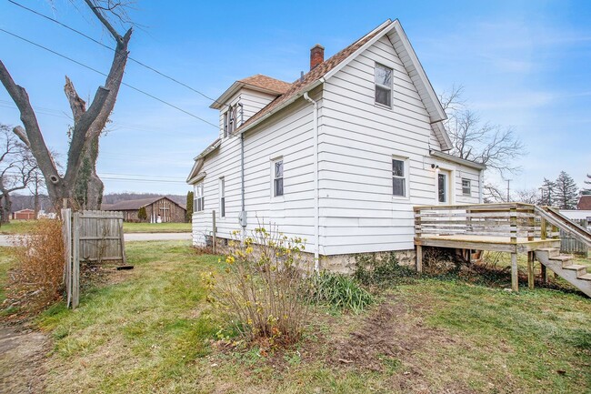 Foto del edificio - Three Bedroom Home in Battle Creek