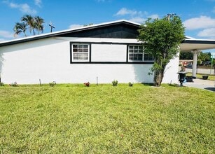 Building Photo - 20701 NW 34th Ct