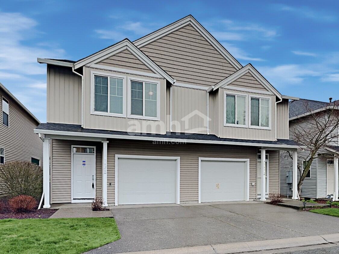 Foto principal - 1628 NE 10th Pl