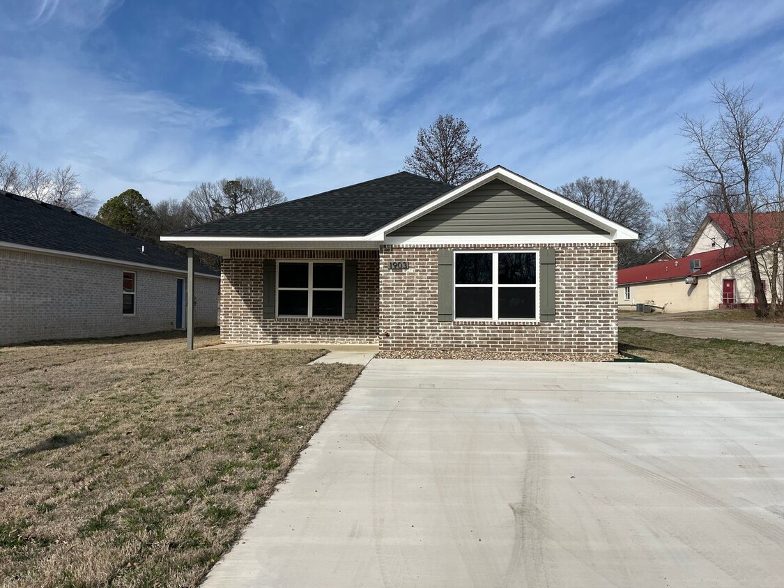 Foto principal - 3 BED NEW CONSTRUCTION HOME IN VB