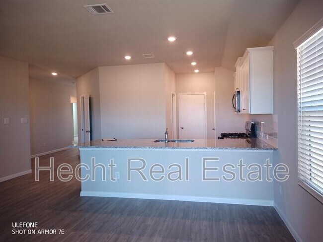 Building Photo - 2823 Calandra Lark