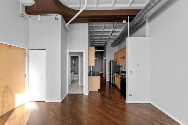 Building Photo - 1 bedroom in Chicago IL 60605