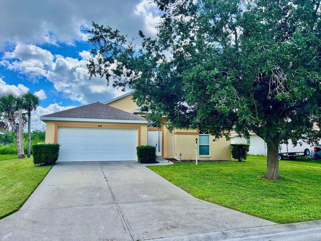 Foto principal - 3 bedroom 2 bathroom home in Plantation bay