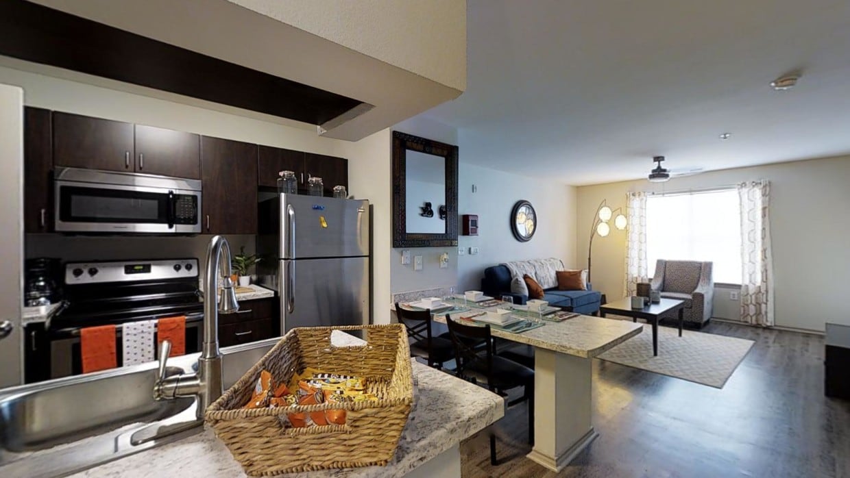 Photo - Samford Square Apartments