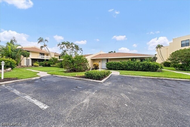 Building Photo - 925 Palm View Dr