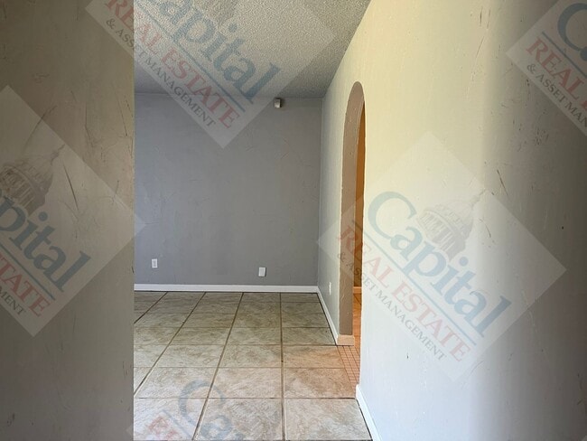 Photo - Large 4 Bedroom Home