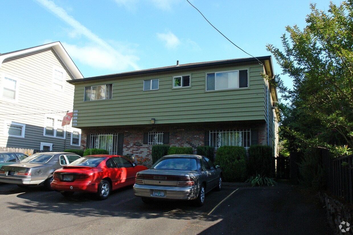 17391749 NE Wasco St, Portland, OR 97232 Rentals in Portland at 1739