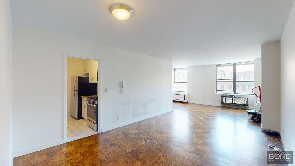 Primary Photo - 247 W 87th St
