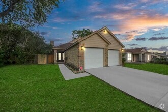 Building Photo - 5403 Village Ln