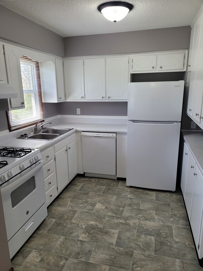 Foto del edificio - 4712 Western Ave