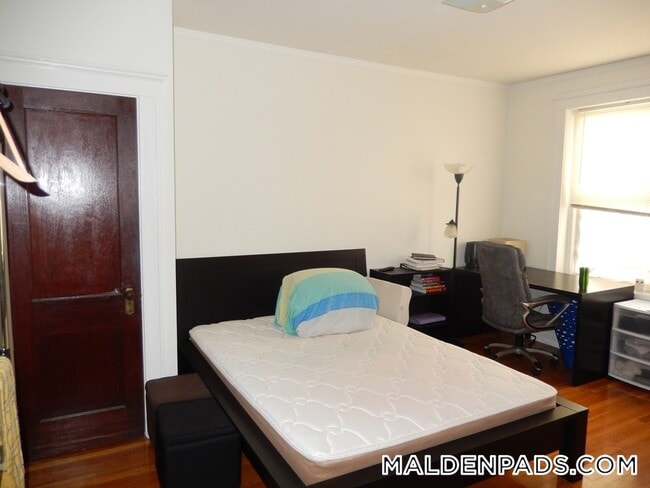 Foto del edificio - 94 Maple St