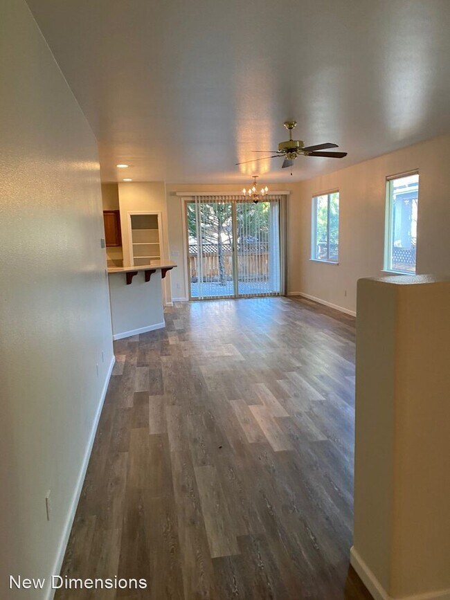 Foto del edificio - 2 br, 2 bath House - 1555 Cosenza Drive