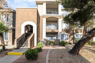 Building Photo - 2900 Sunridge Heights Pkwy