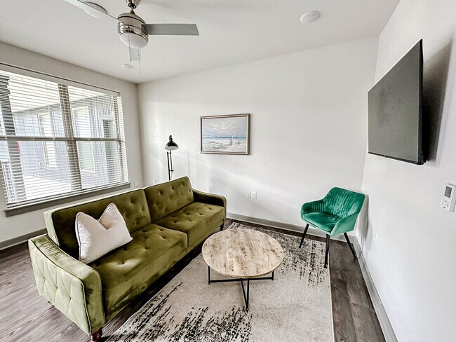 Foto del edificio - 111 E 4th St