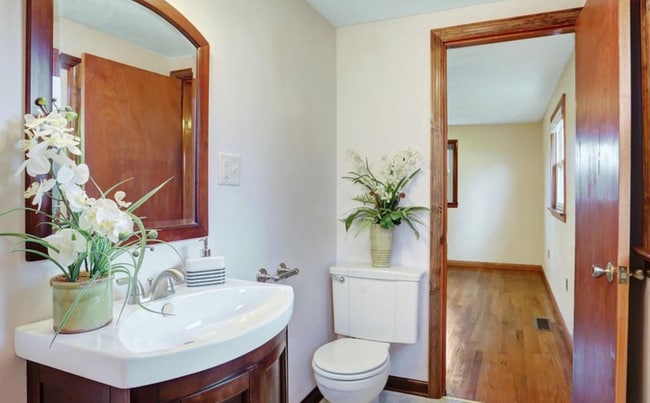 1/2 Bath - 407 Mount Allen Drive