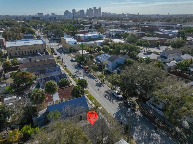 Foto del edificio - 2331 W Chestnut St