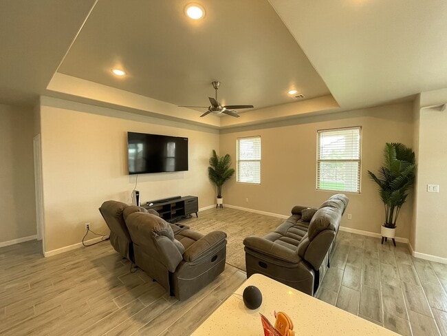Building Photo - 4549 Red Mountain Cir
