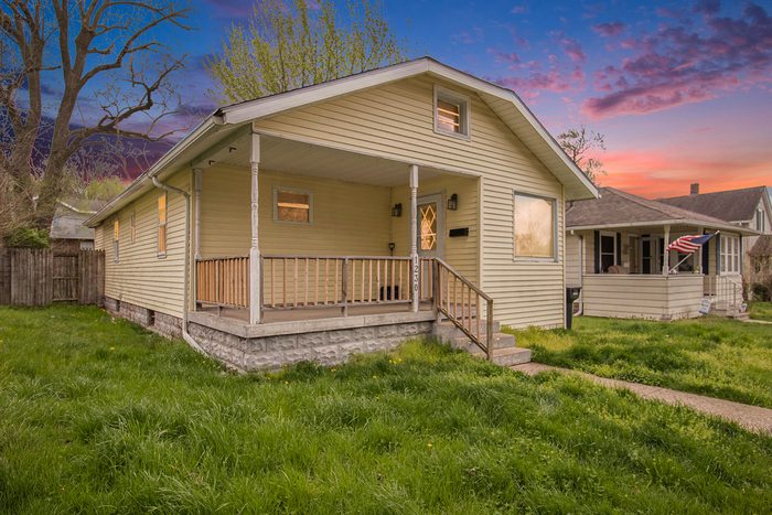 Primary Photo - Cute 2 BR Near IUSB w/ Storage Room