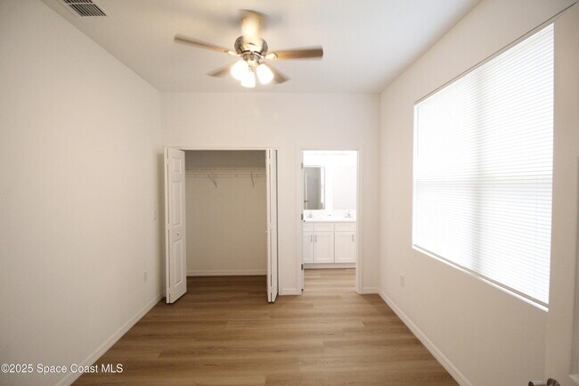 Foto del edificio - 1658 Hamilton Ave SW