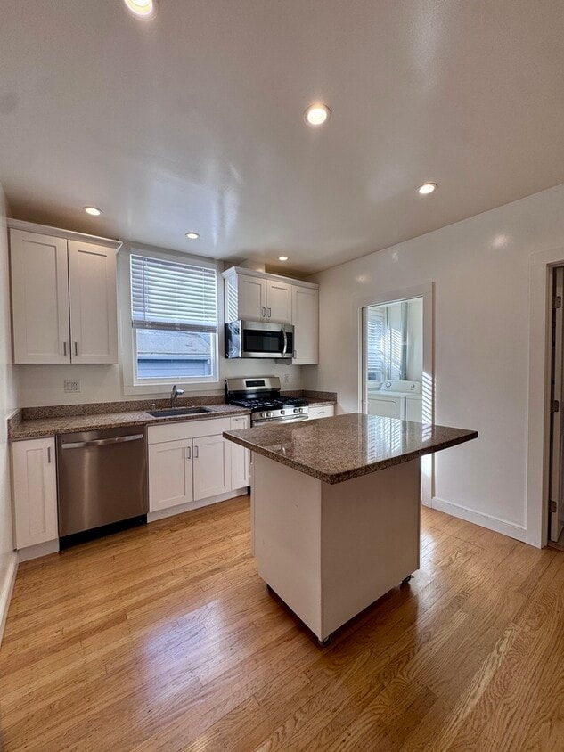 Photo - 184 Pixley St-