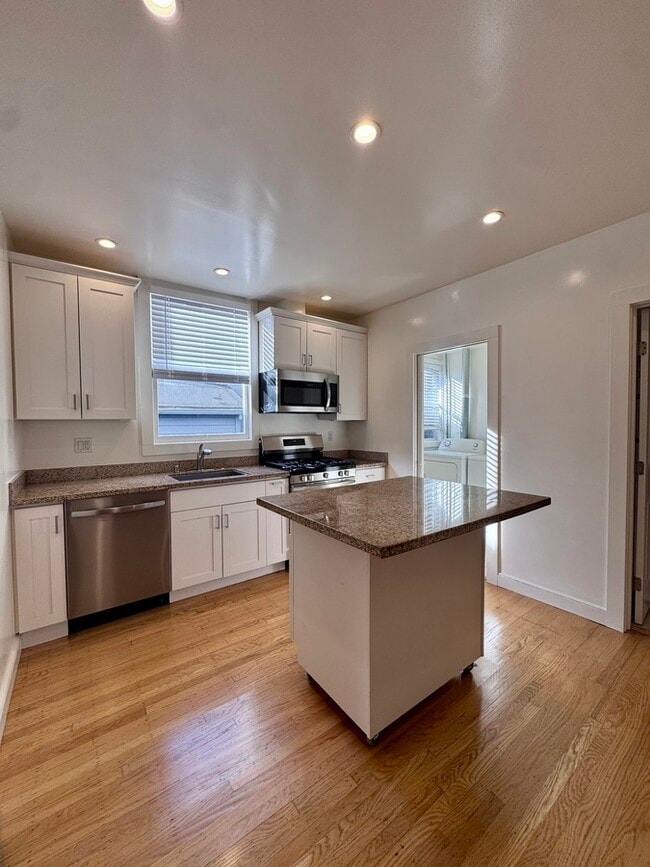 Photo - 184 Pixley St Apartment