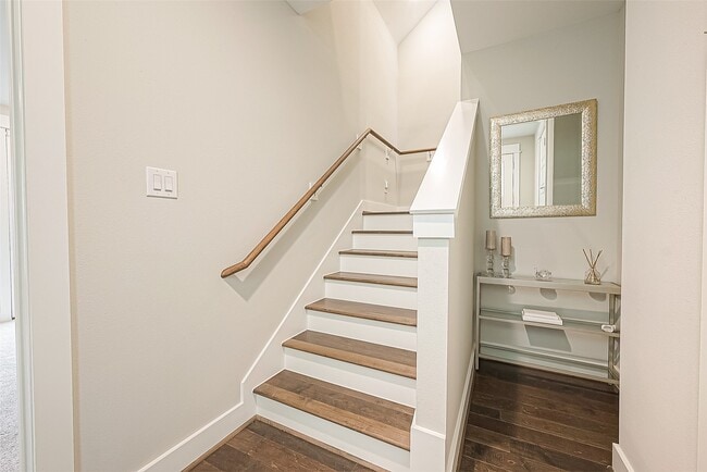 Foto del edificio - 2051 Sherwood Forest St