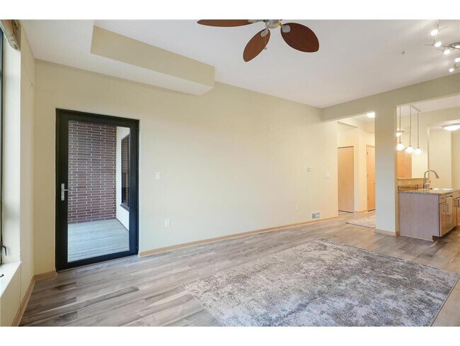 Building Photo - 3709 Grand Way