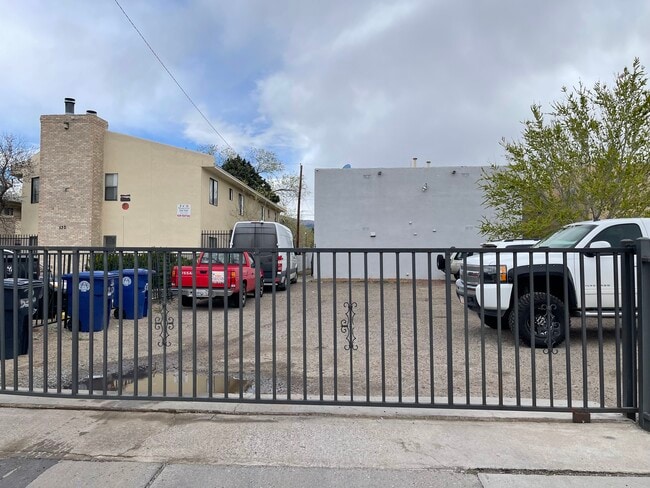 Foto del edificio - 520 Tennessee St NE