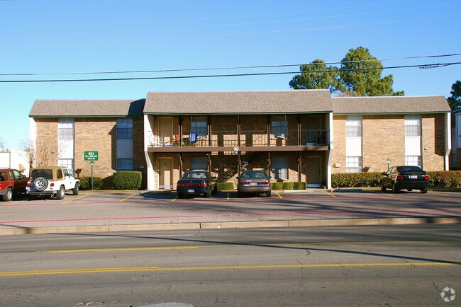 Building Photo - Catalina Arlington