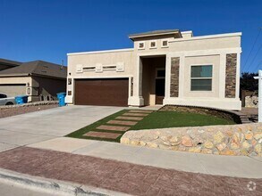 Building Photo - 101 S Manzanita Dr