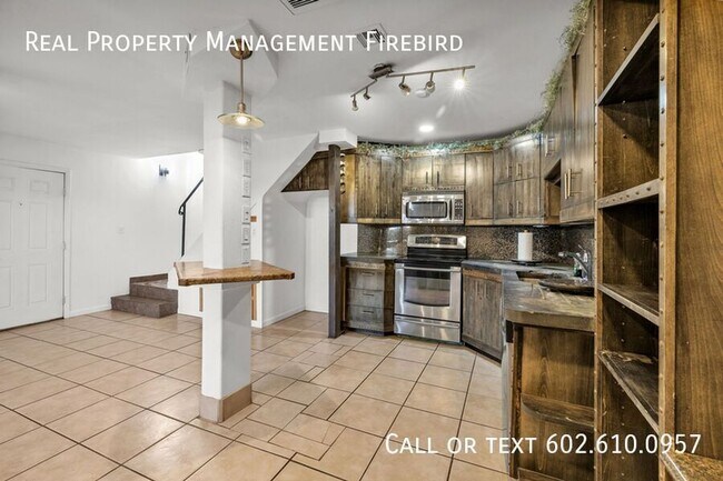 Foto del edificio - 4439 E Wood St