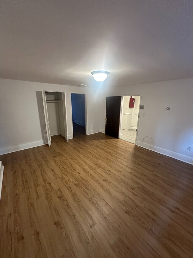 Foto del edificio - 63 Selkirk Rd