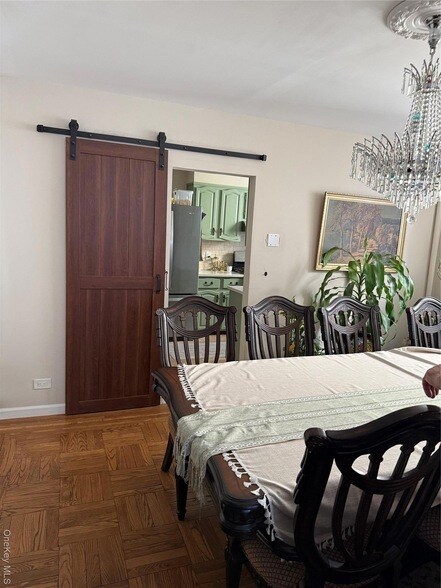 Foto del edificio - 255 Quincy Ave