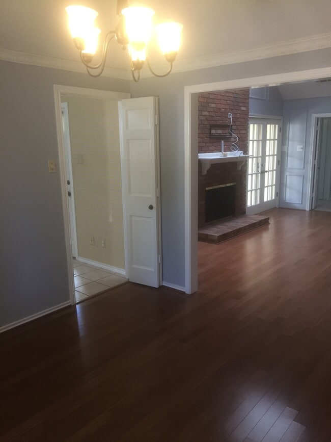 Foto del edificio - 2738 Hickory Bend Dr